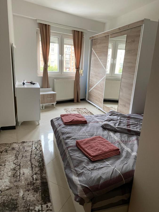 Capital Apartment Prishtina Приштина Экстерьер фото