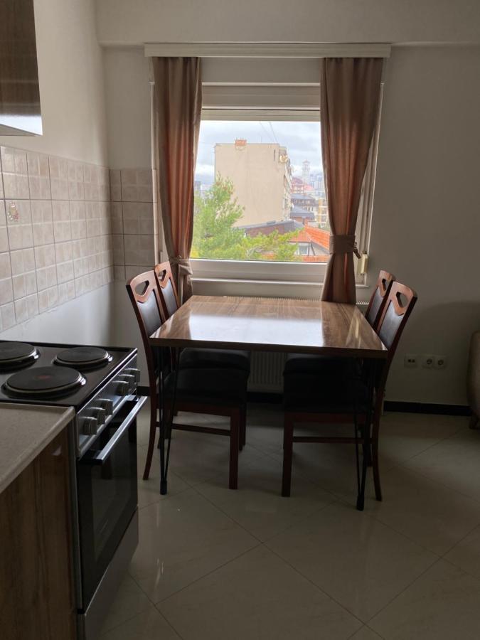 Capital Apartment Prishtina Приштина Экстерьер фото