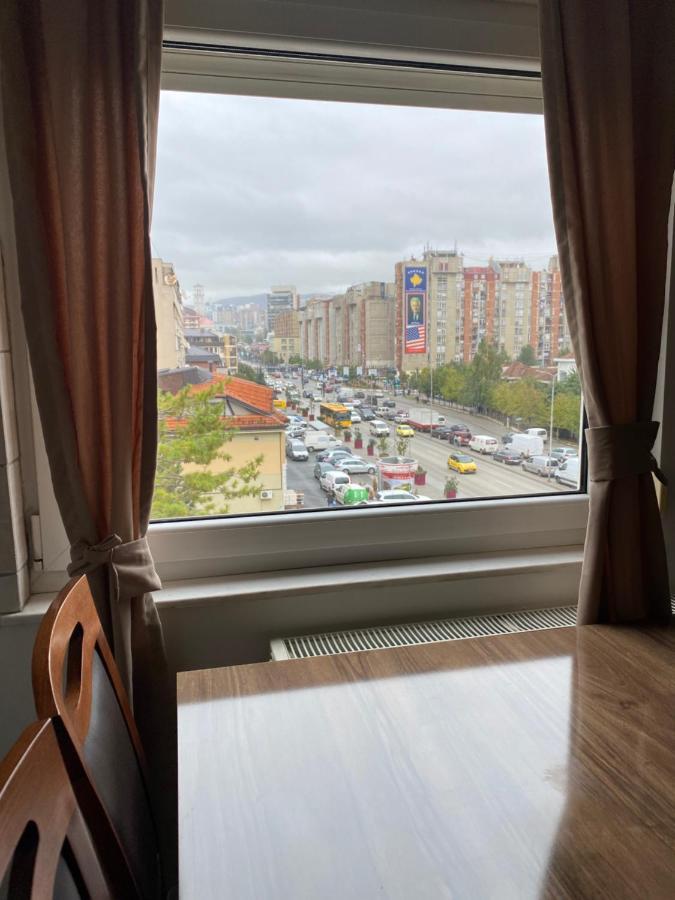 Capital Apartment Prishtina Приштина Экстерьер фото